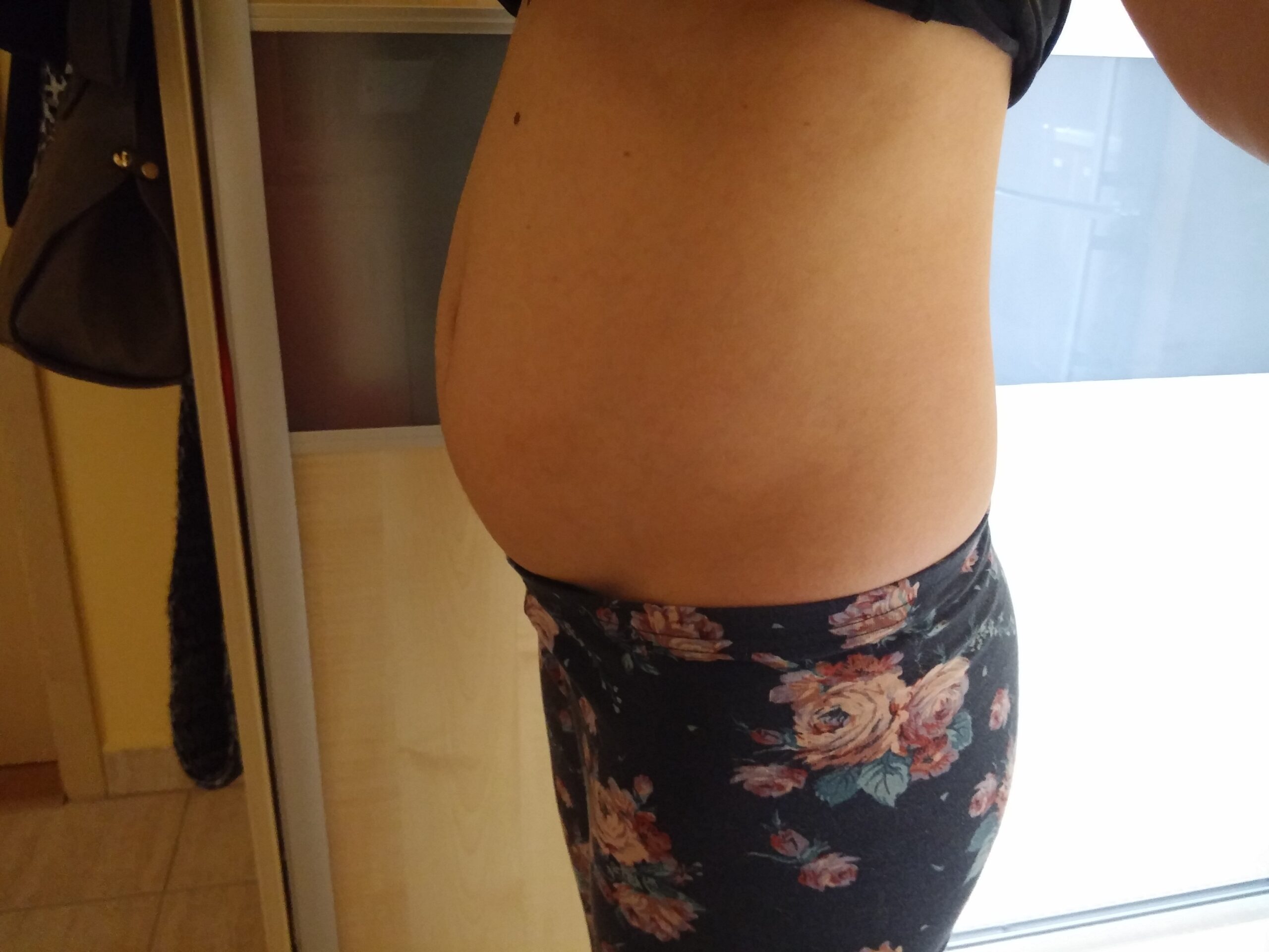 Read more about the article Bisexual Bliss in Our Cliffside Villa: Luxury, Nudity, and Shared Ecstasy