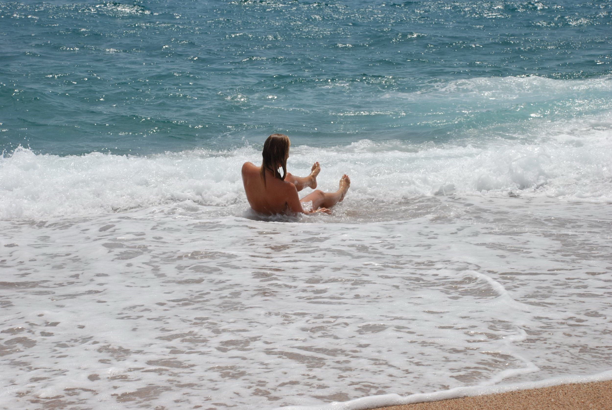 You are currently viewing Margaux’s Initiation: Our Threesome in the Côte d’Azur Villa