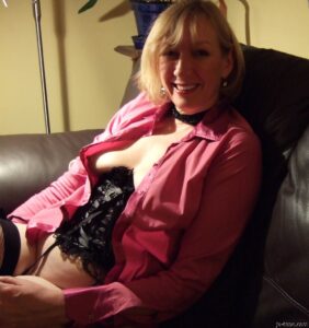 Read more about the article Stranded Elite: Sketches Ignite Forbidden Luxuries