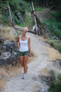 Read more about the article Roadside Privilege: My Wife’s Monster Cock Awakening