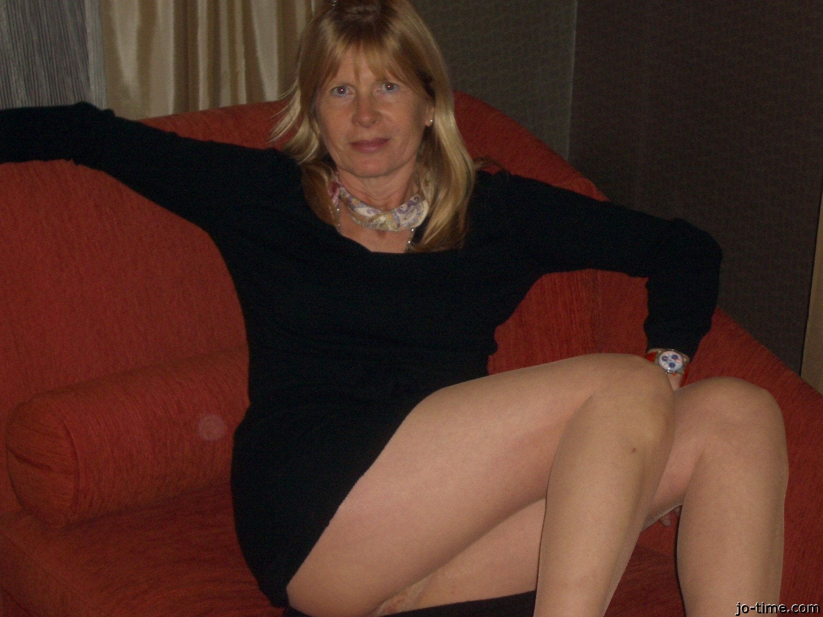 You are currently viewing Cretan Bungalow Bliss: Ex-Wife’s Luscious Curves Ignite a Forbidden Threesome