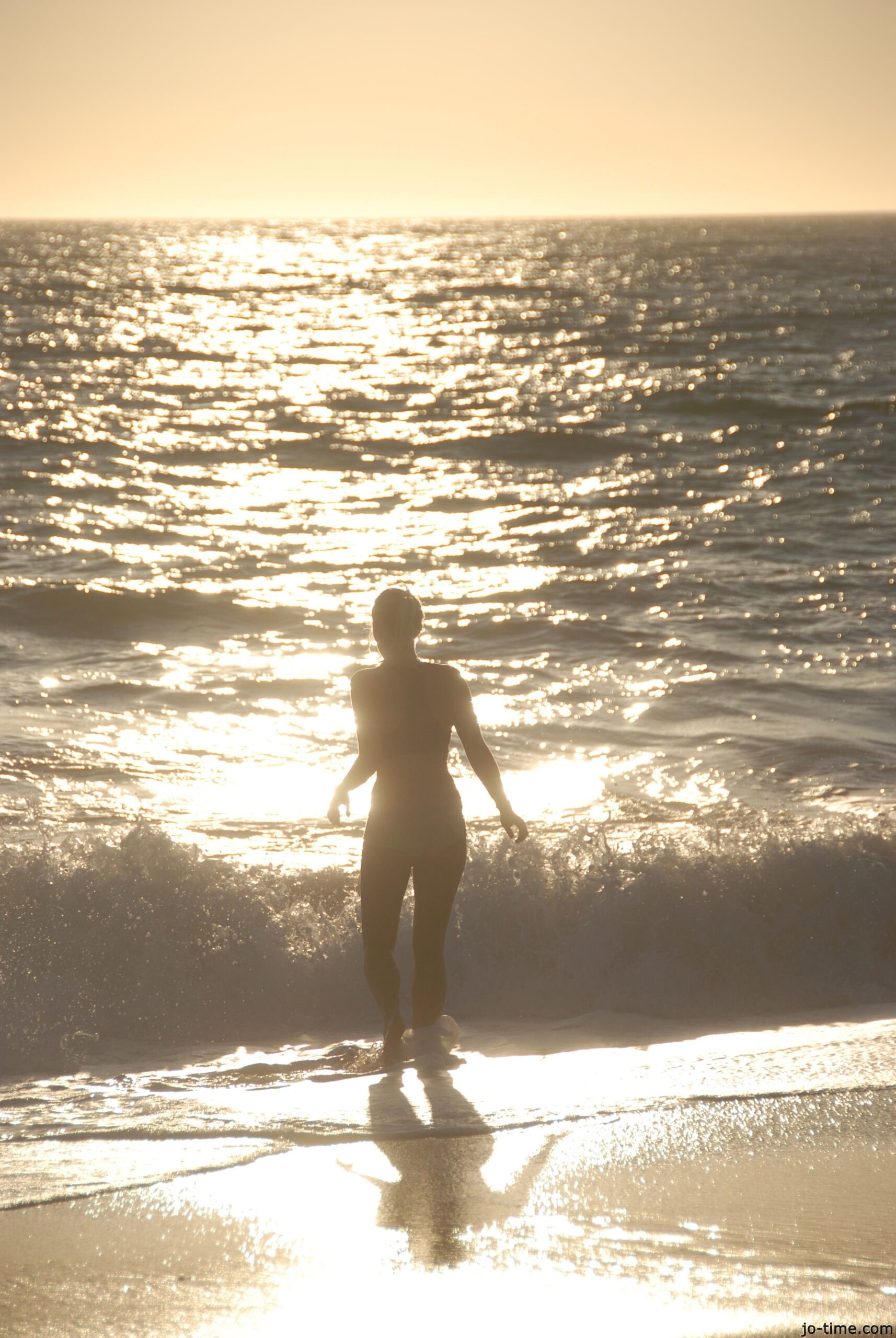 Read more about the article Reunited in Atlantic Opulence: Ex-Lover’s Descent into Elite Debauchery